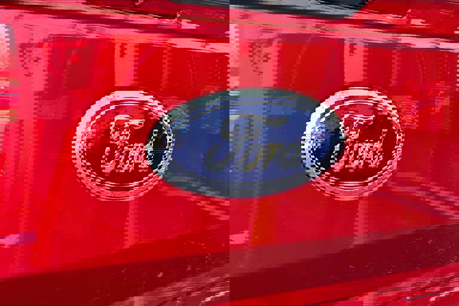 Certified 2020 Ford F150 XLT w/ Equipment Group 302A Luxury image 32