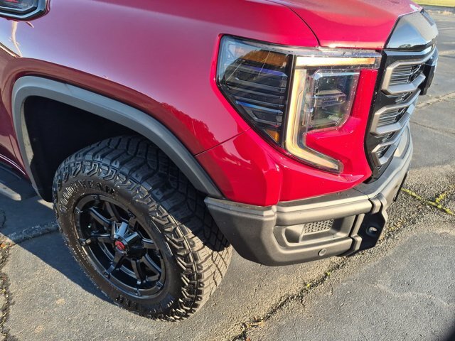 Used 2025 GMC Sierra 1500 AT4X AWD/4WD image 10