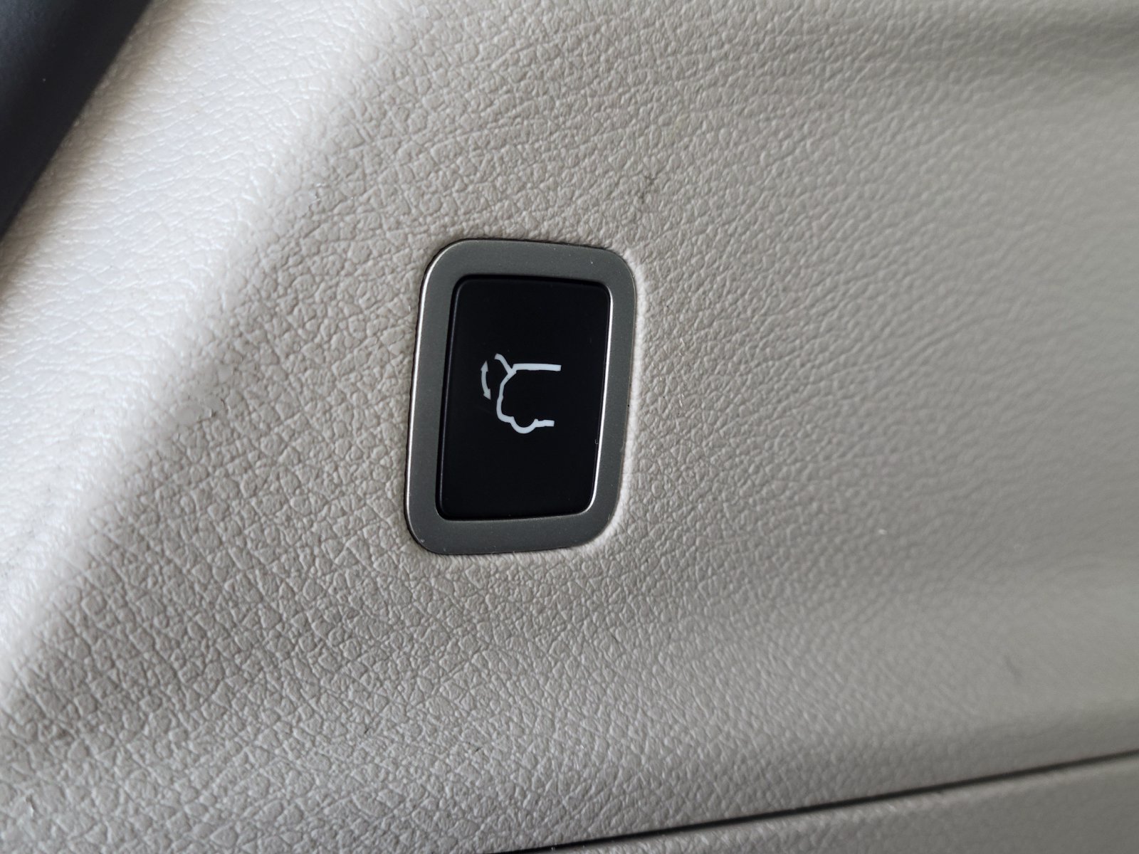 Used 2023 Chrysler Pacifica Touring-L FWD image 31