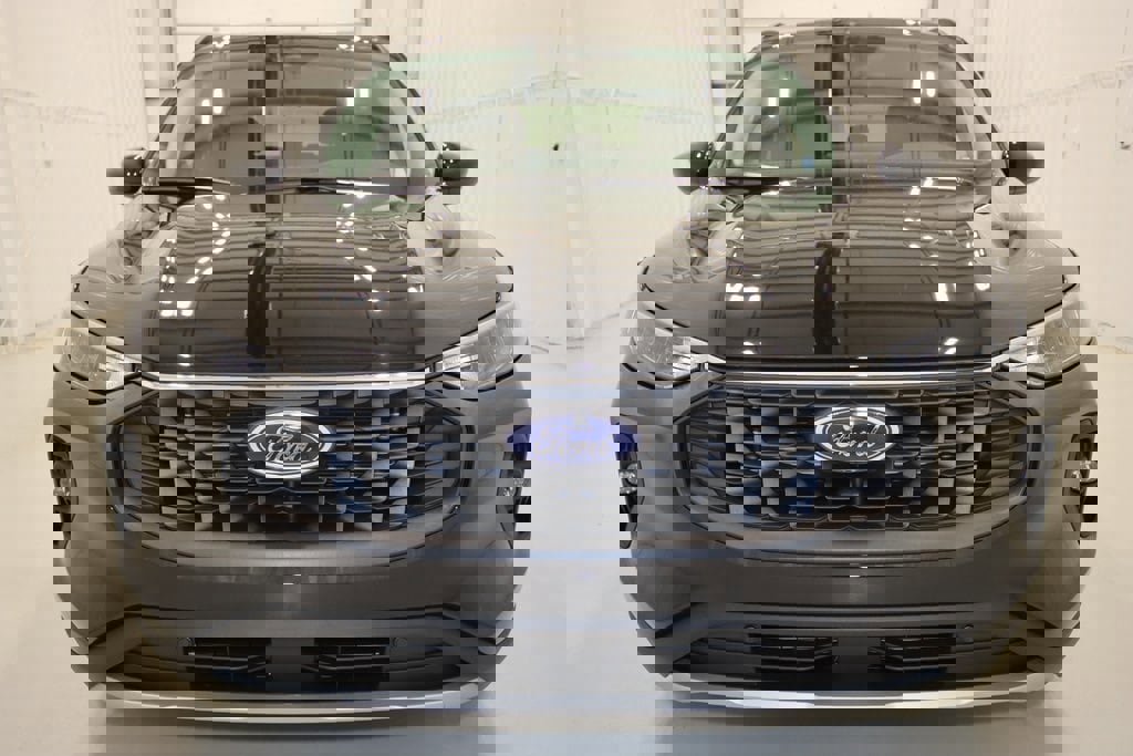 Certified 2024 Ford Escape SE image 27