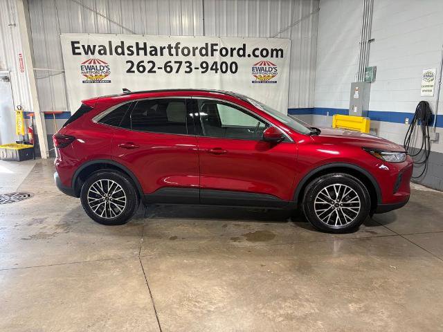 Certified 2024 Ford Escape SE image 6