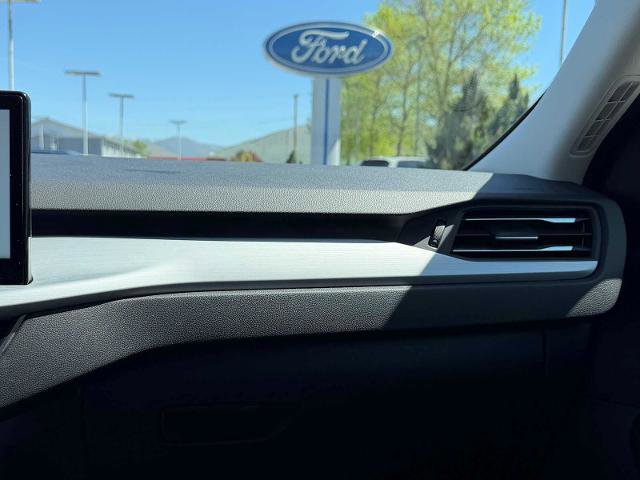 Certified 2024 Ford Escape Platinum AWD/4WD image 21