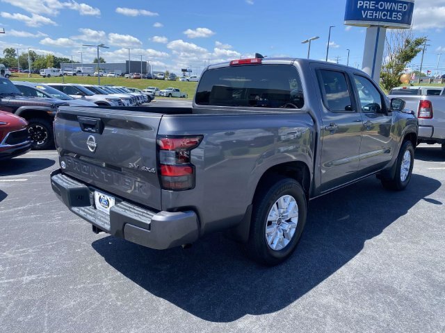 Used 2023 Nissan Frontier SV w/ Tow Package AWD/4WD image 7