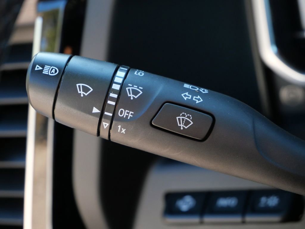 Used 2024 GMC Sierra 2500 Denali Ultimate AWD/4WD image 26