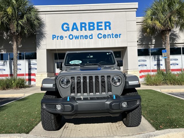 Used 2023 Jeep Wrangler Unlimited Rubicon 4xe w/ Cold Weather Group AWD/4WD image 15