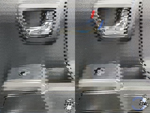 Used 2023 Toyota Tacoma TRD Sport image 30