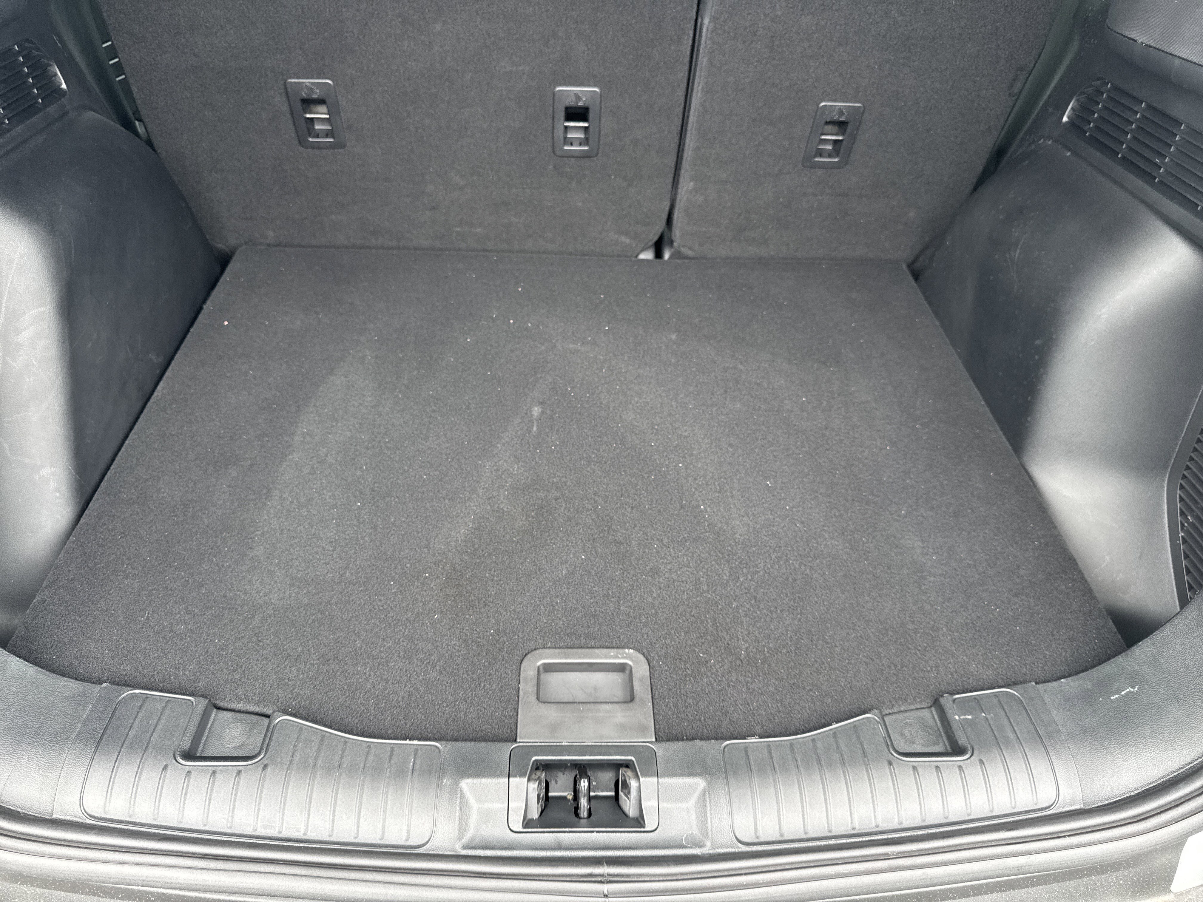 Certified 2025 Ford Escape ST-Line w/ Tech Pack #1 FWD image 21