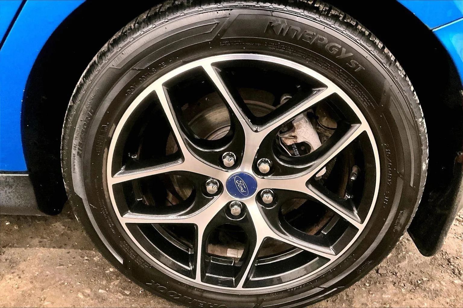 Certified 2017 Ford Focus SEL w/ Cold Weather Package image 10