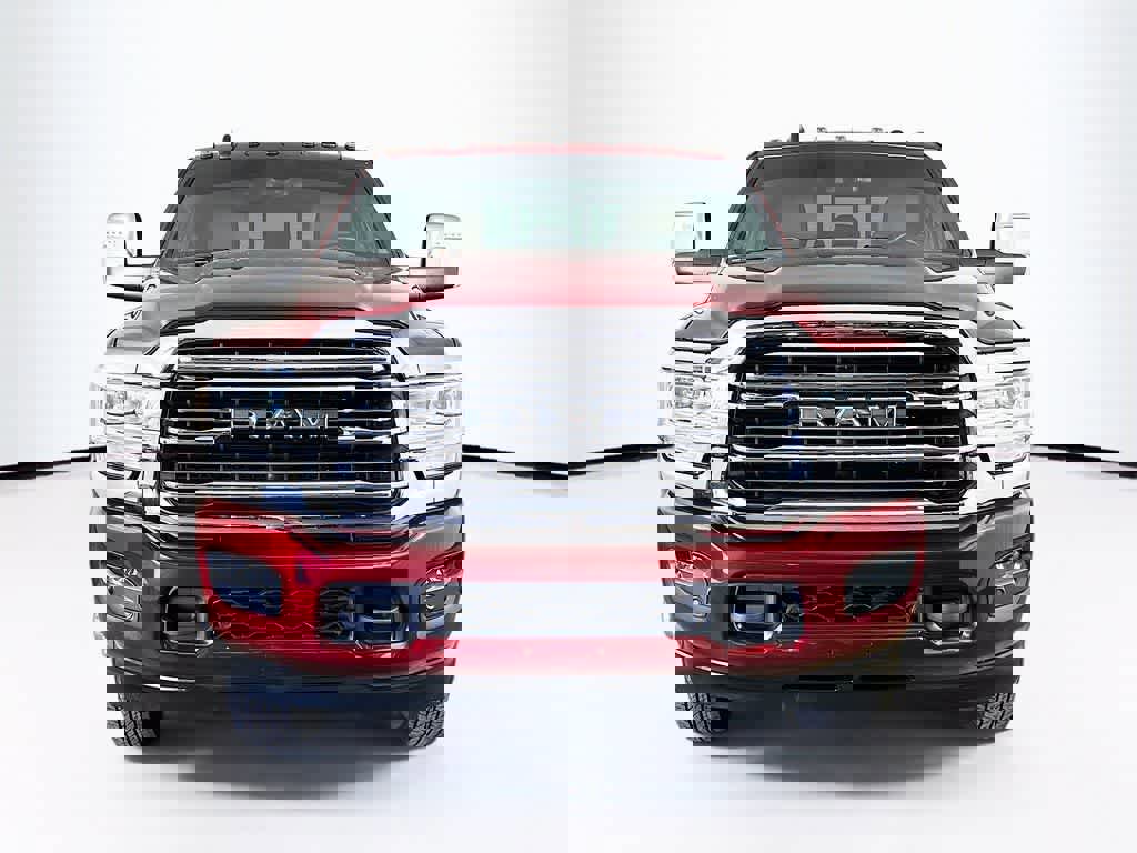 Used 2024 RAM 3500 Limited image 8