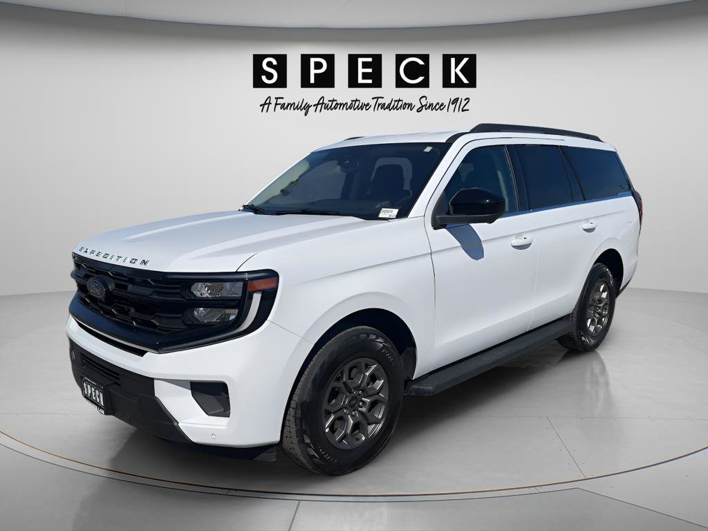 Certified 2025 Ford Expedition Active AWD/4WD image 2