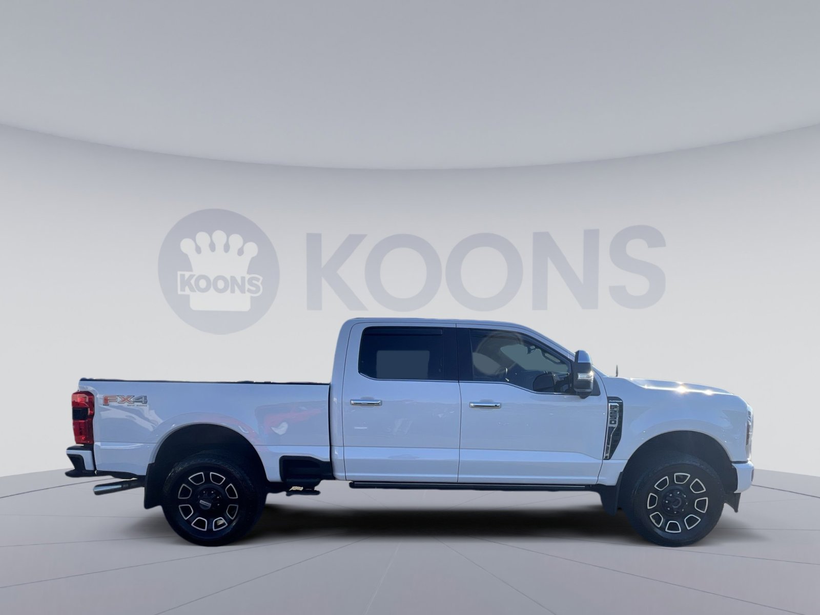 Certified 2024 Ford F250 Platinum w/ FX4 Off-Road Package AWD/4WD image 17