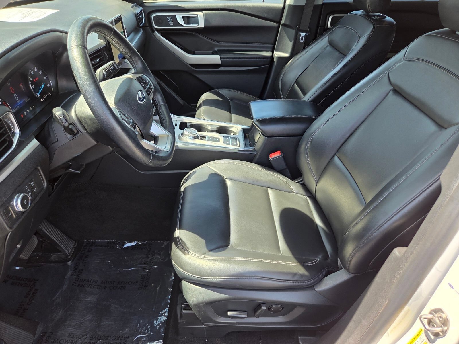Certified 2021 Ford Explorer XLT w/ Equipment Group 202A RWD image 10