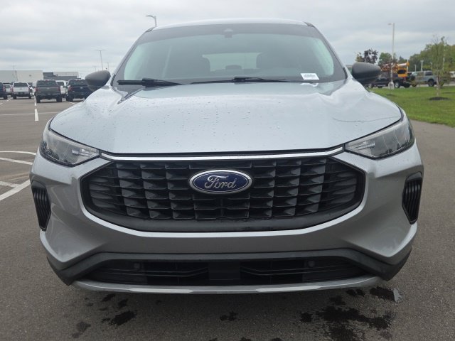 Certified 2023 Ford Escape Active w/ Cold Weather Package FWD image 3