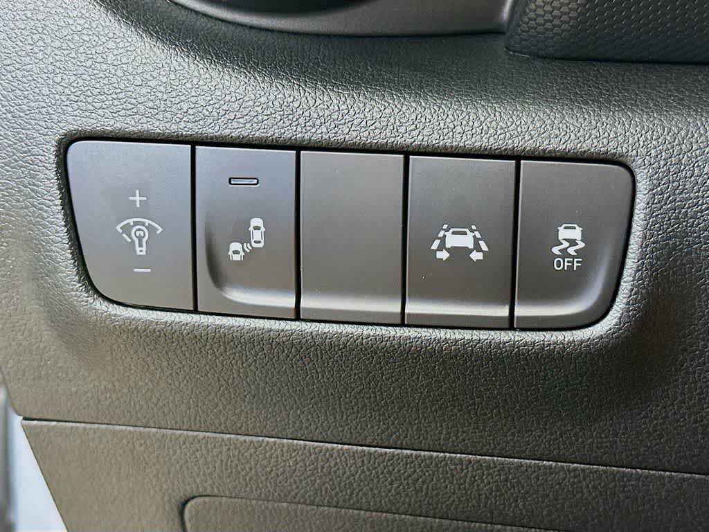 Used 2020 Hyundai Kona SEL FWD image 25