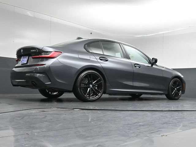 Used 2021 BMW 330i xDrive Sedan w/ M Sport Package AWD/4WD image 42
