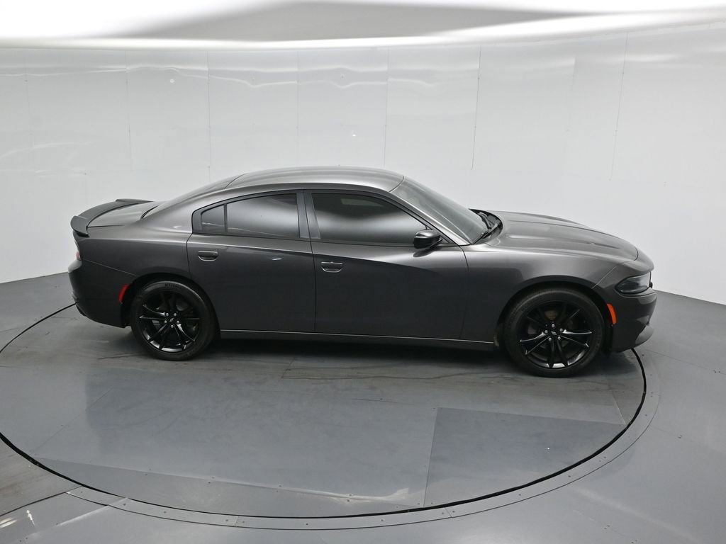 Used 2017 Dodge Charger SE w/ Blacktop Package RWD image 52