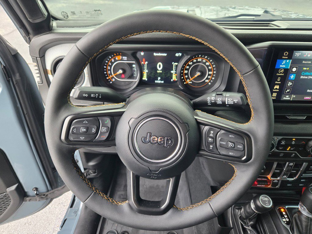 Used 2024 Jeep Wrangler Willys image 30