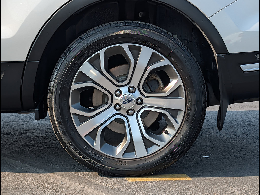 Certified 2019 Ford Explorer Platinum AWD/4WD image 13