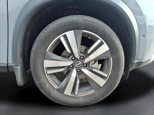 Used 2023 Nissan Rogue Platinum w/ Platinum Premium Package image 5