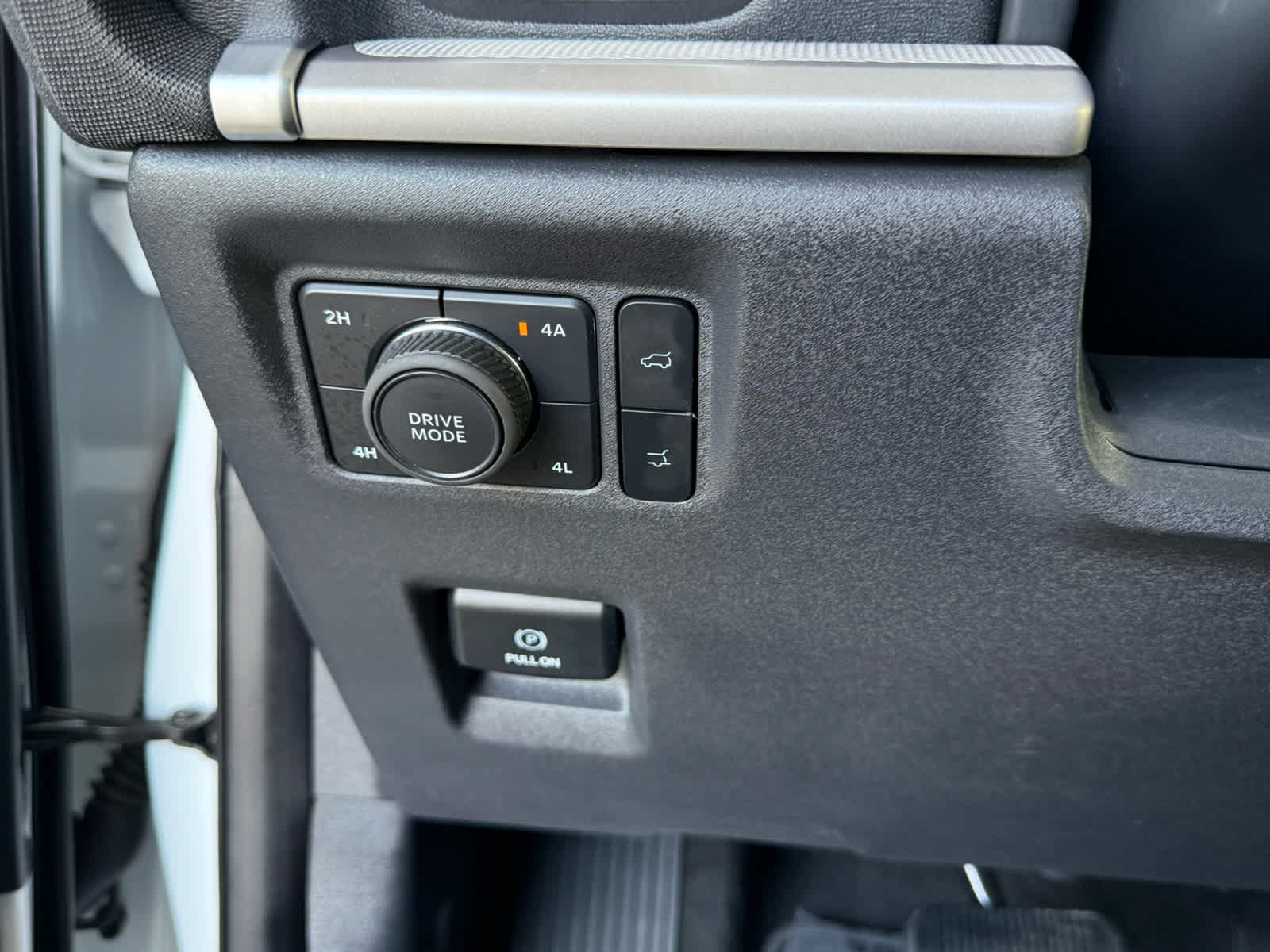 Certified 2025 Ford Expedition Active AWD/4WD image 15