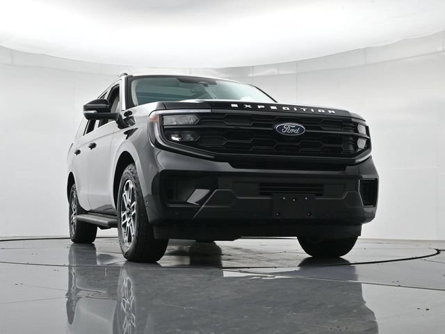 Certified 2025 Ford Expedition Active AWD/4WD image 39