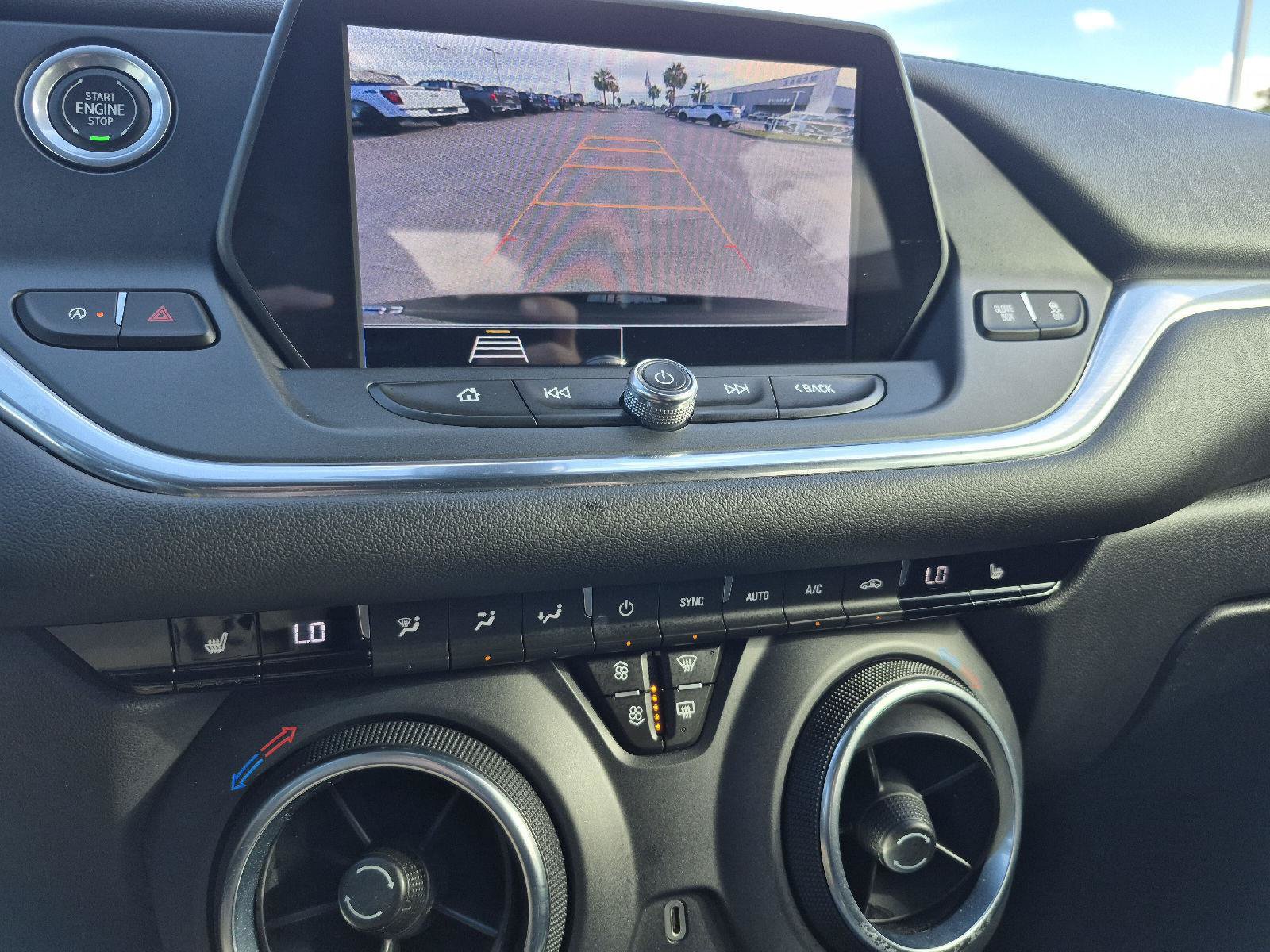 Used 2022 Chevrolet Blazer LT FWD image 3