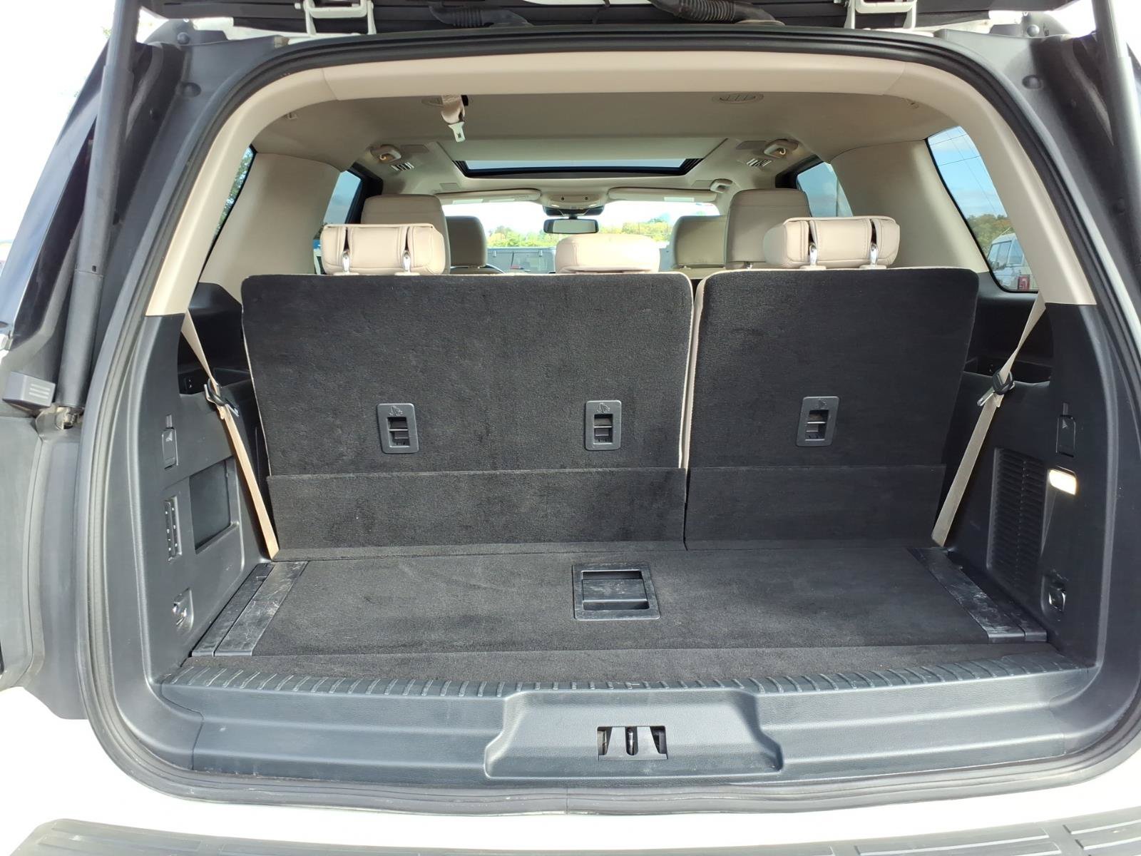 Certified 2024 Ford Expedition Platinum AWD/4WD image 17