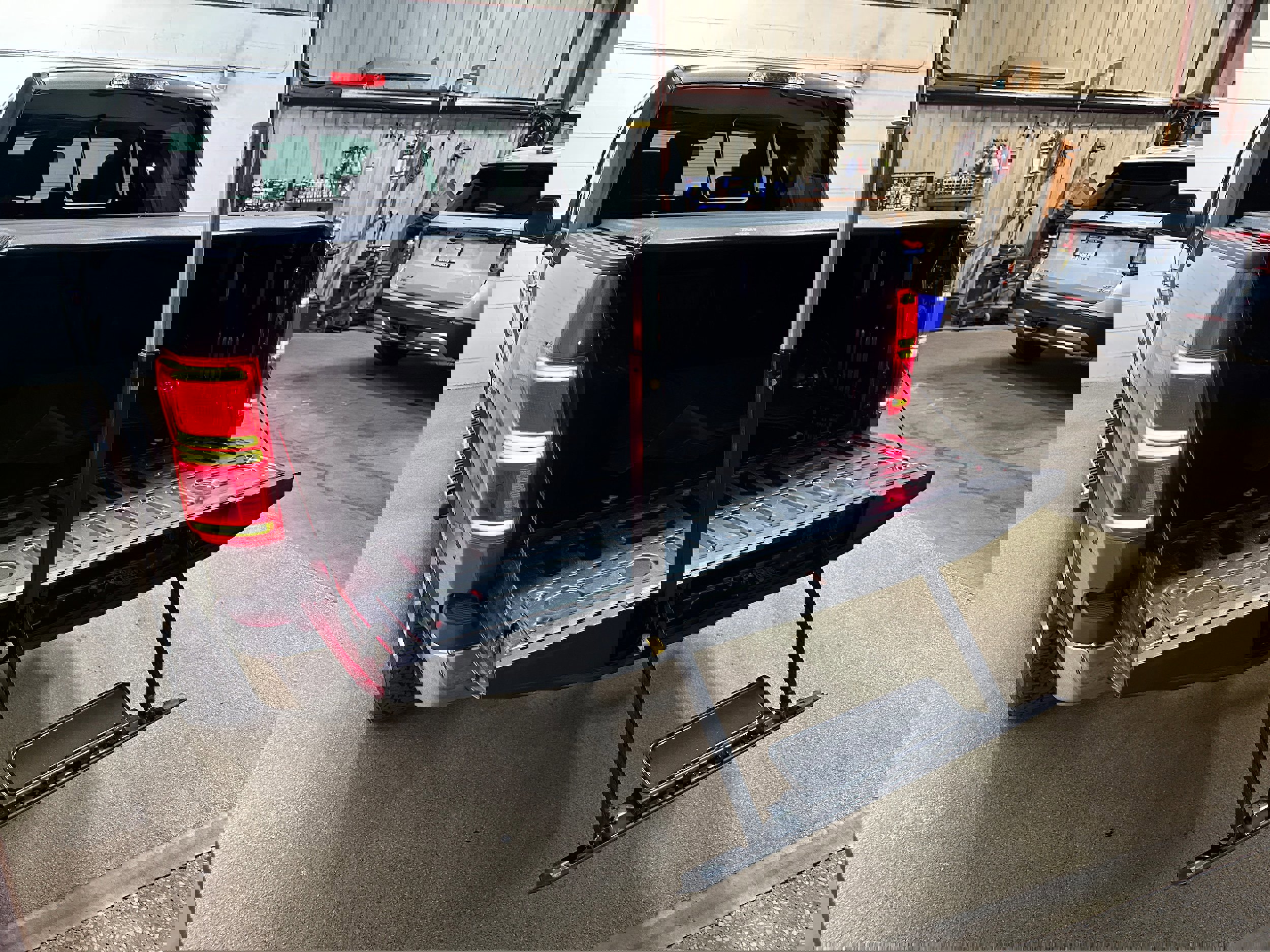 Certified 2020 Ford F150 Lariat w/ Equipment Group 502A Luxury image 6