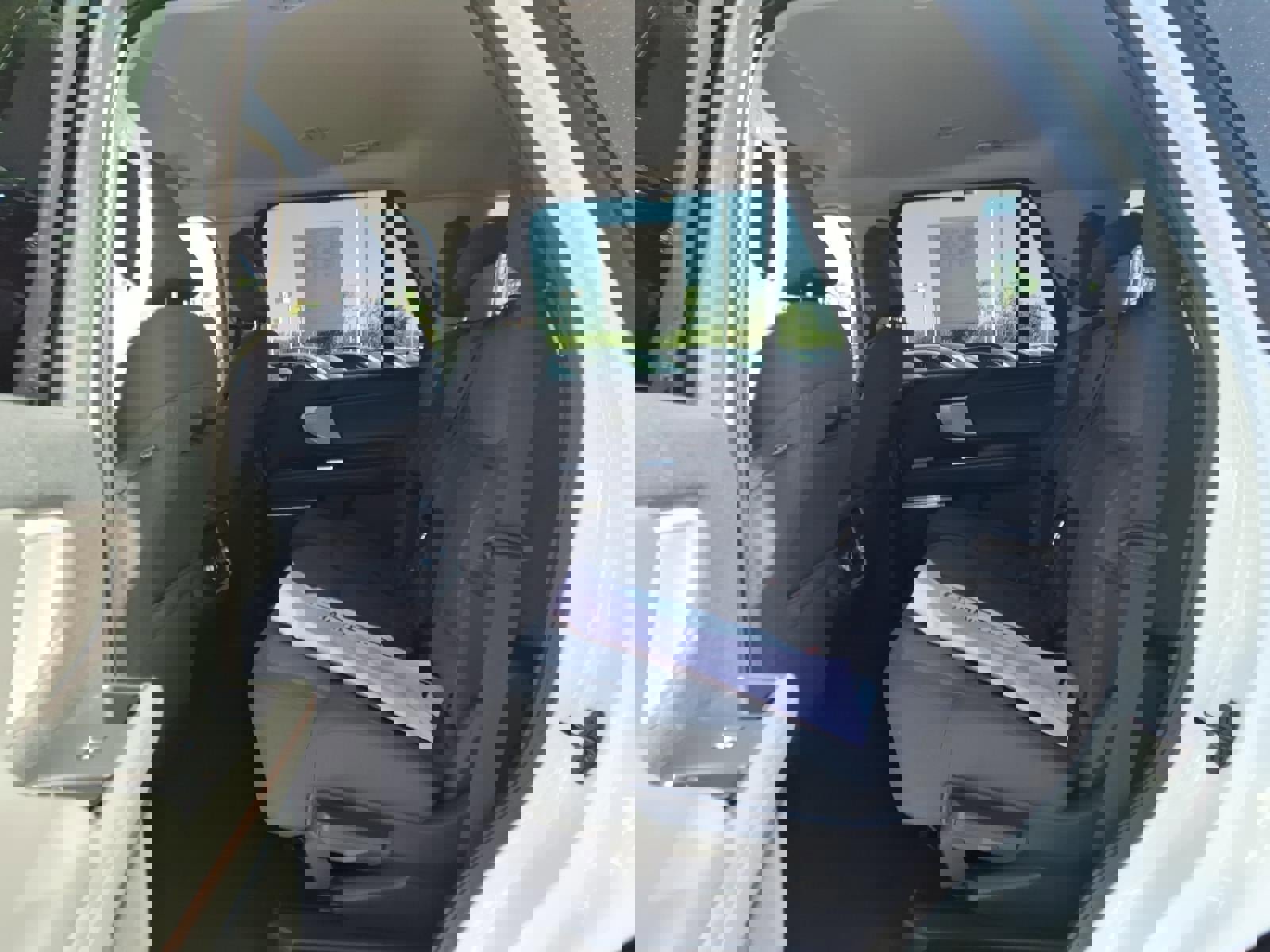 Certified 2025 Ford Expedition Active image 18