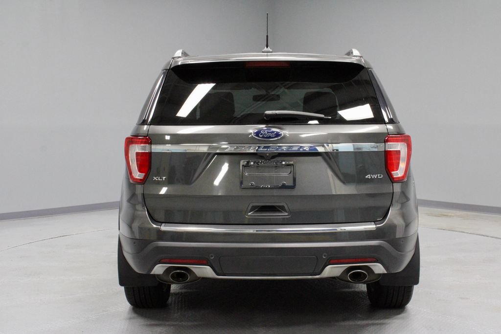 Certified 2018 Ford Explorer XLT w/ Equipment Group 202A AWD/4WD image 11