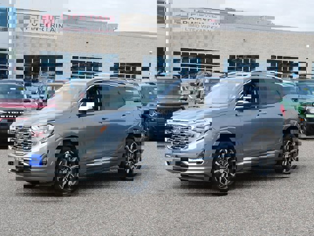 Used 2020 GMC Terrain Denali w/ Denali Premium Package image 7