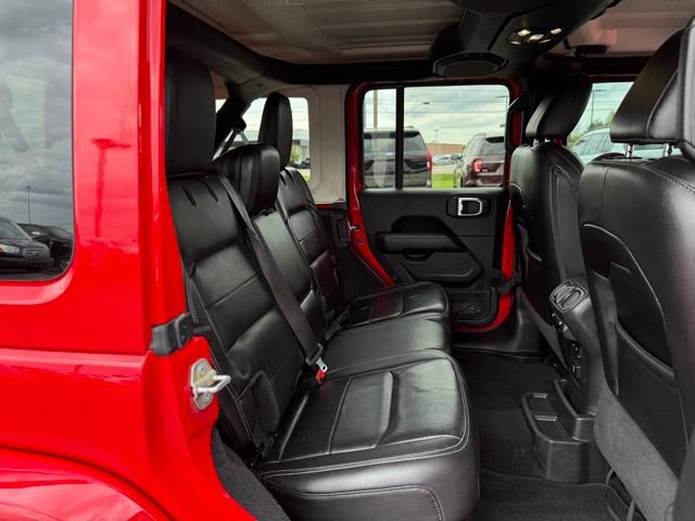Used 2021 Jeep Wrangler Unlimited Sahara w/ Uconnect 4C Nav & Sound Group AWD/4WD image 18