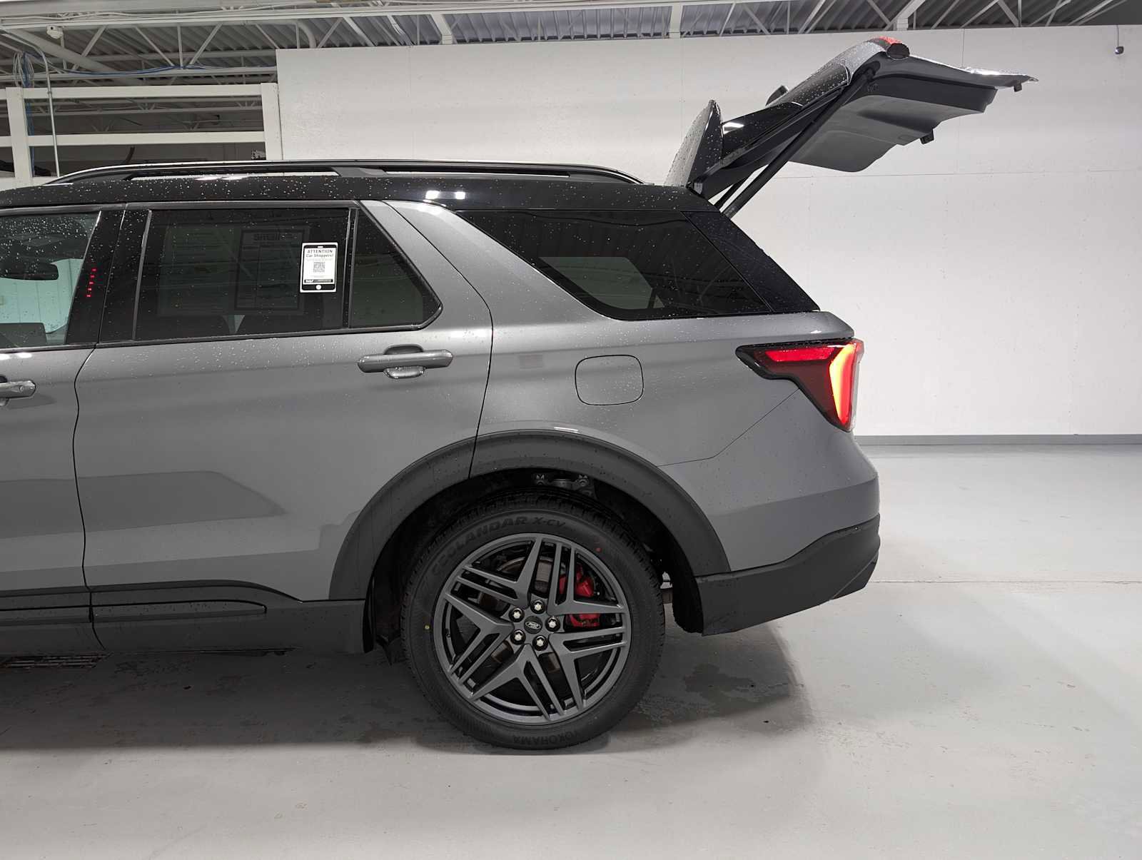 Certified 2025 Ford Explorer ST AWD/4WD image 11
