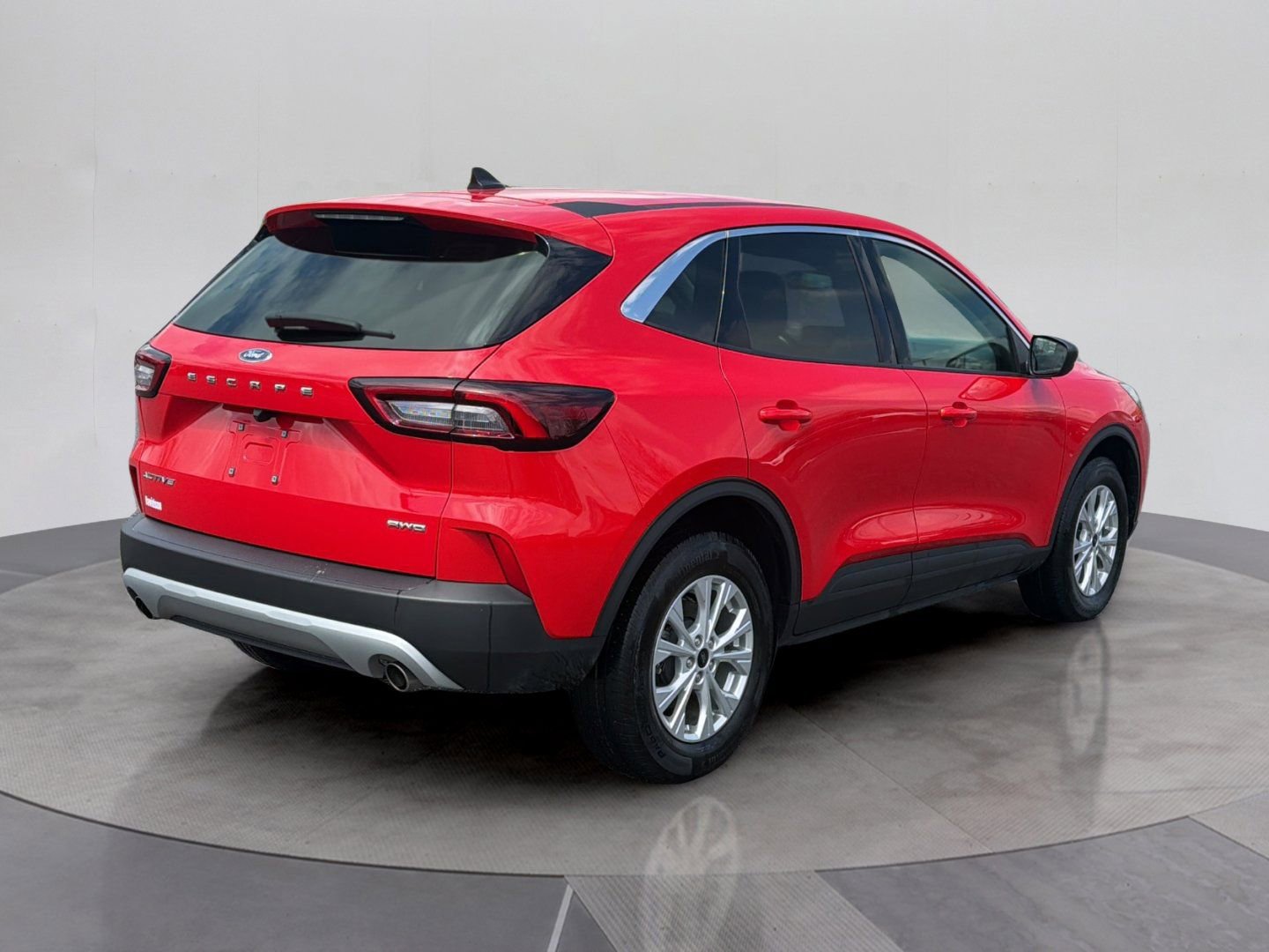 Certified 2024 Ford Escape Active AWD/4WD image 6