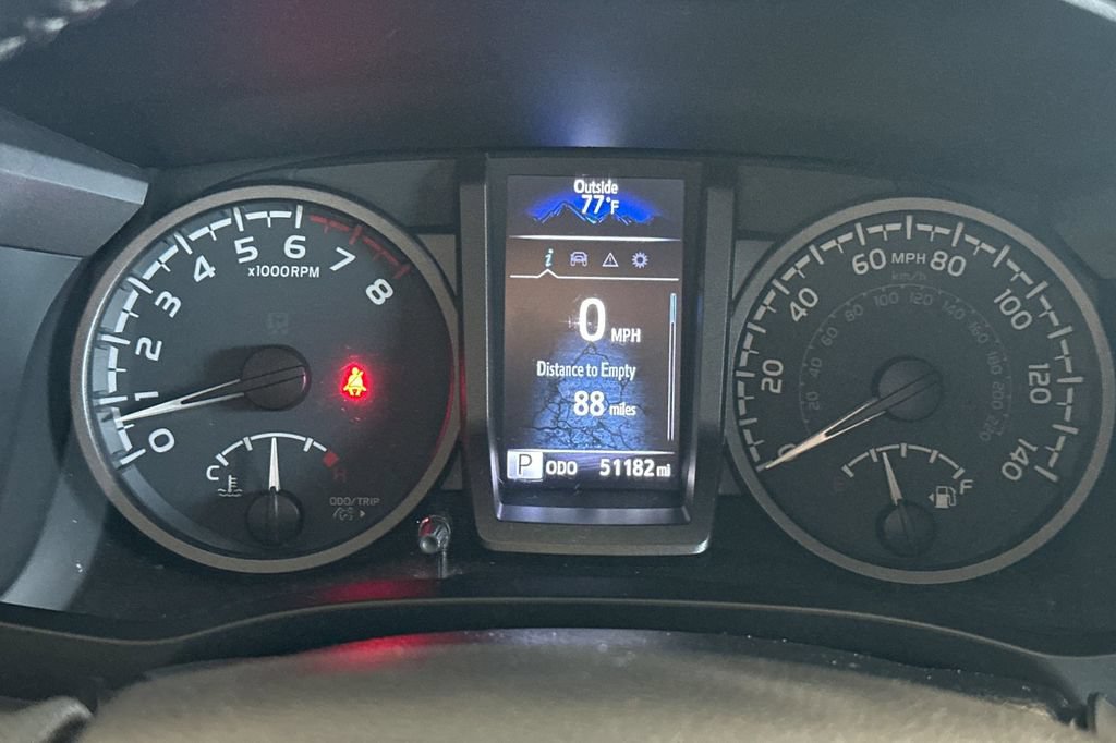 Used 2021 Toyota Tacoma TRD Off-Road w/ Technology Package AWD/4WD image 27