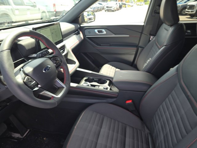 Certified 2026 Ford Explorer ST-Line w/ Premium Package RWD image 10