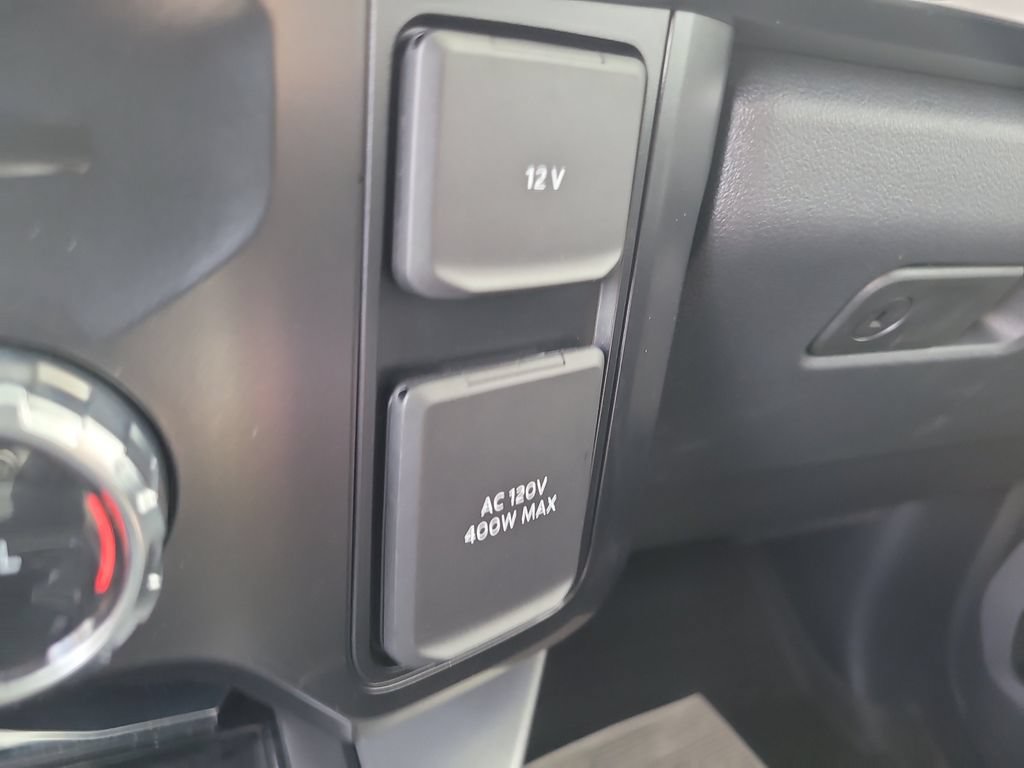 Certified 2026 Ford F550 4x4 Crew Cab Super Duty image 26