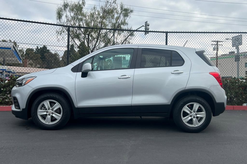 Used 2020 Chevrolet Trax LS w/ Tint and Cruise Package image 7
