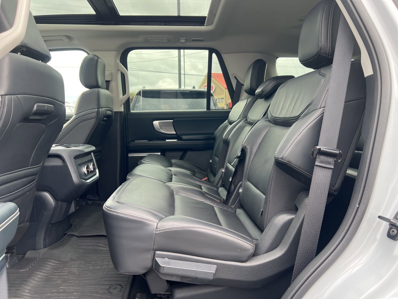 Certified 2025 Ford Expedition Platinum AWD/4WD image 69