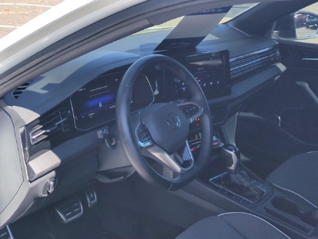 Used 2025 Volkswagen Jetta Sport FWD image 14