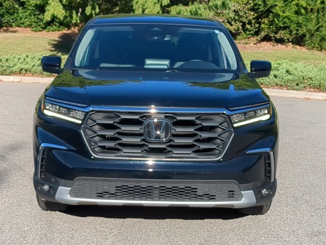 Used 2025 Honda Pilot EX-L image 9