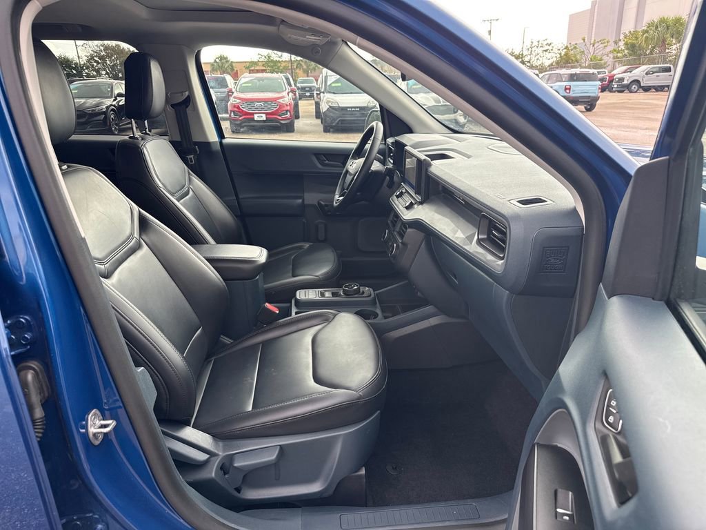 Certified 2024 Ford Maverick Lariat w/ Black Appearance Package image 27