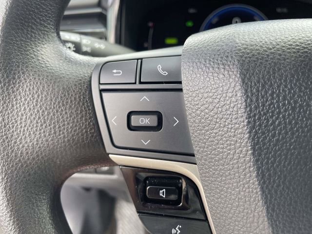 Used 2025 Toyota Camry LE image 18