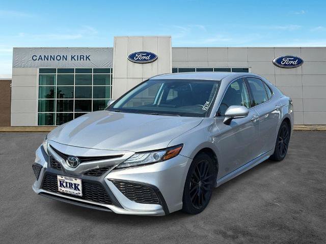 Used 2024 Toyota Camry XSE FWD image 3