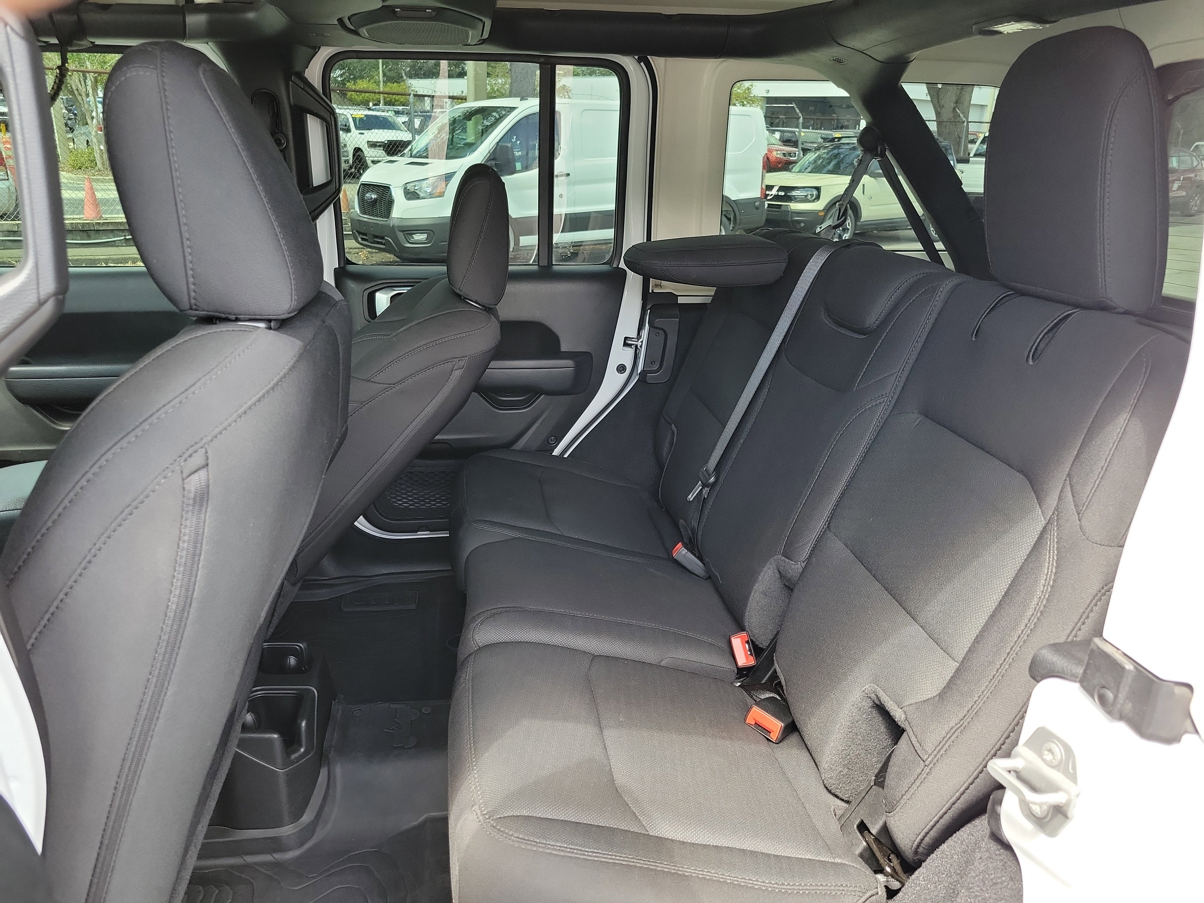 Used 2022 Jeep Wrangler Unlimited Sport image 25