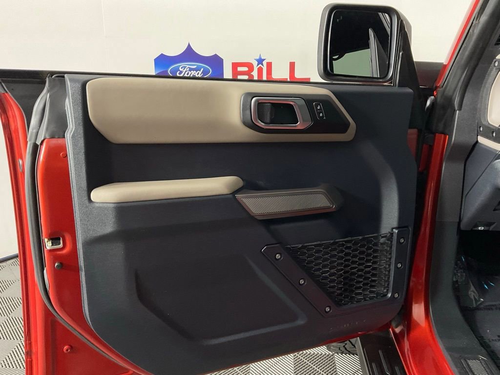 Certified 2023 Ford Bronco Wildtrak image 9