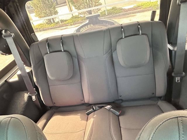 Used 2022 Jeep Wrangler Sport AWD/4WD image 11
