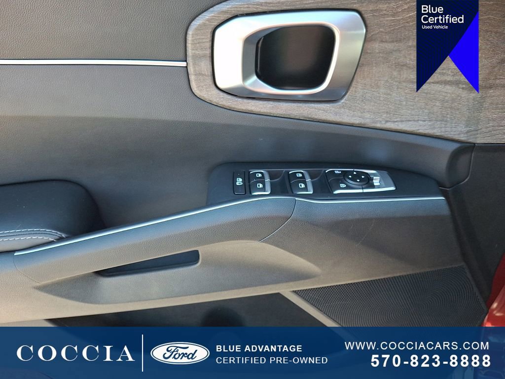 Used 2023 Kia Sorento S w/ Panoramic Sunroof Package image 13