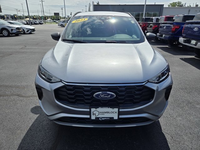 Certified 2023 Ford Escape ST-Line AWD/4WD image 3