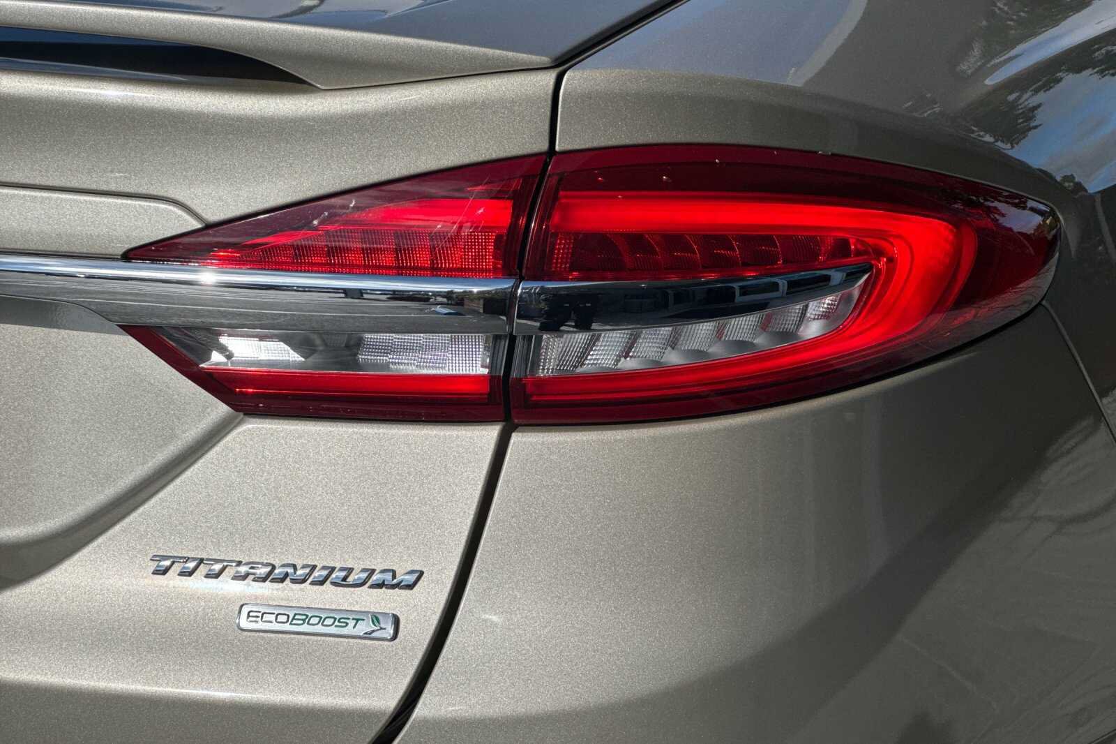 Certified 2017 Ford Fusion Titanium FWD image 27